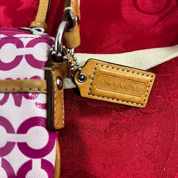 Coach No. J0826-42420 Pink Crossbody - Picture 6 of 8